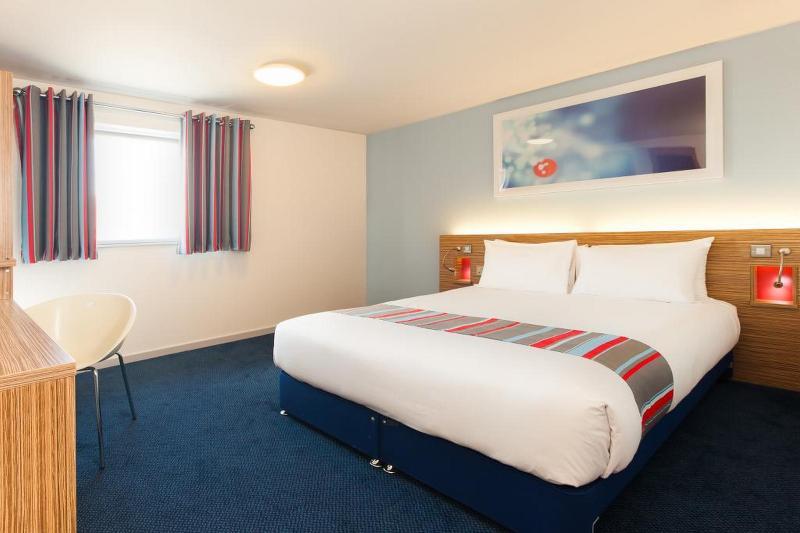 Travelodge Bradford Central Екстериор снимка